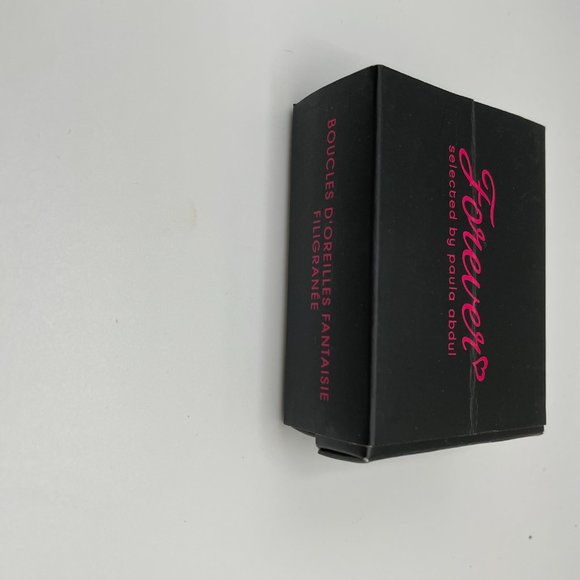 Avon Forever Selected by Paula Abdul Earrings - Picture 2 of 2